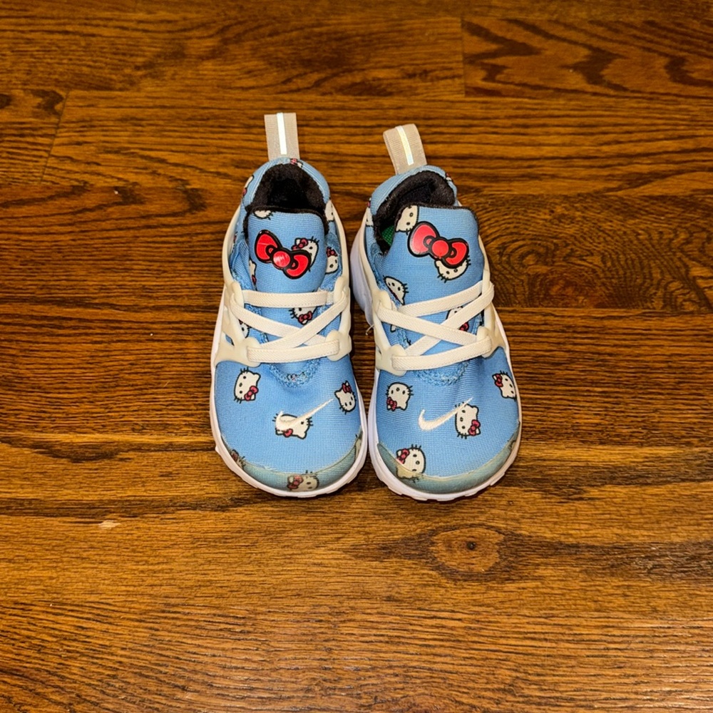 Hello Kitty Nike Air Presto